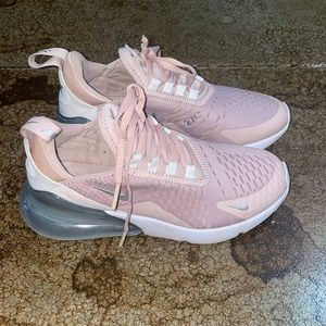 Pink Nike 270’s air max
